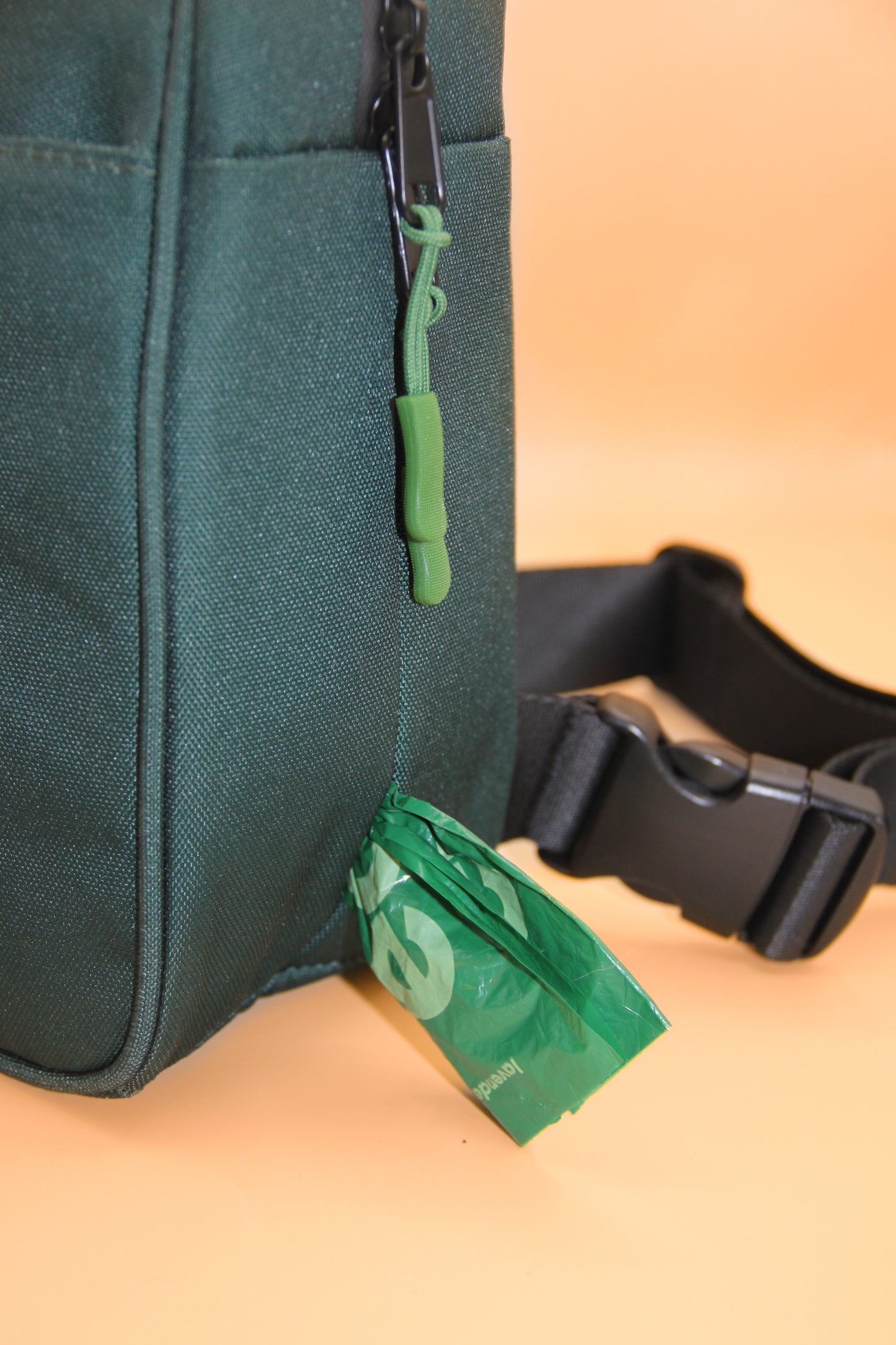 Molo Dog Walking Bag